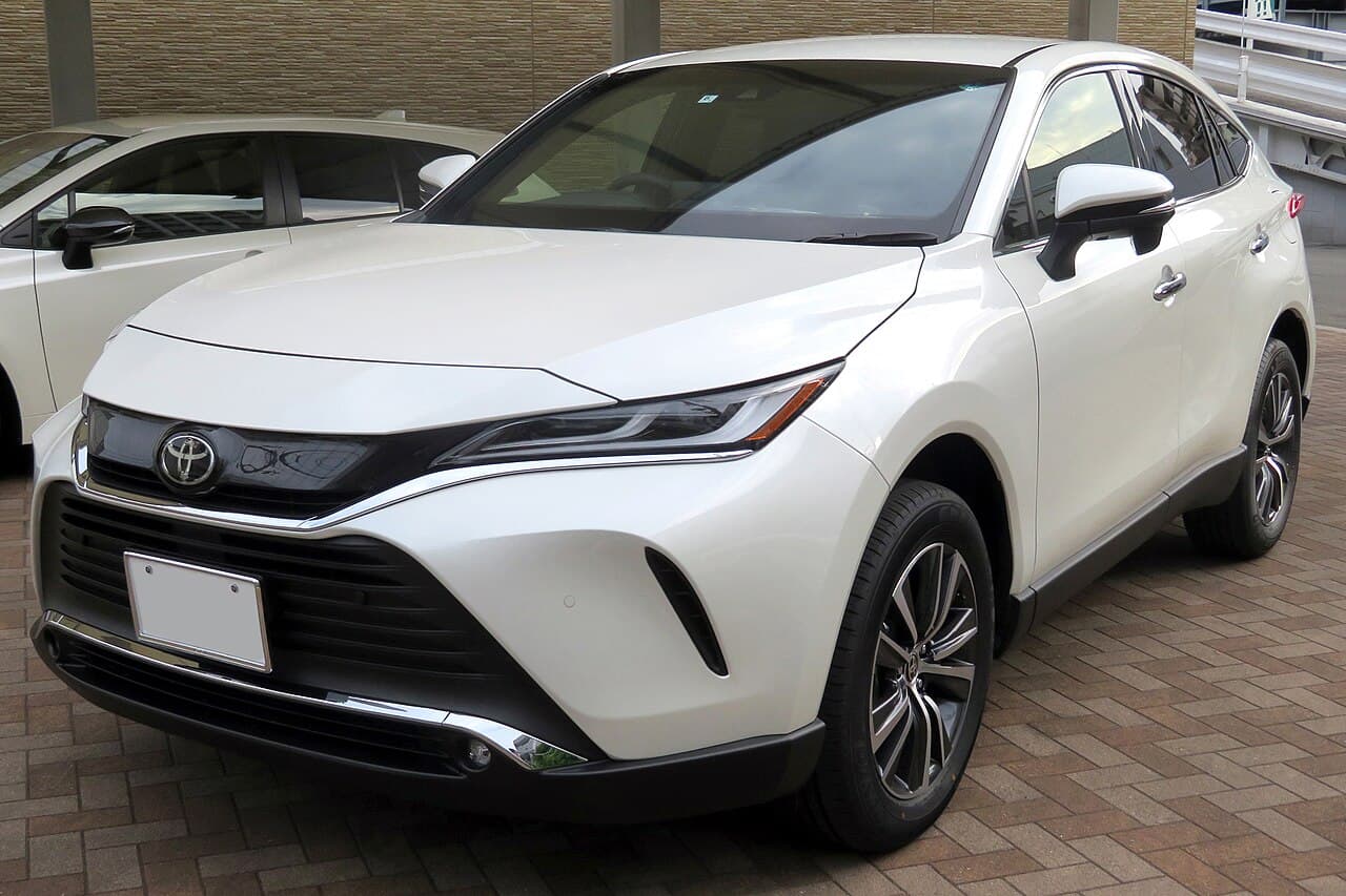 White Toyota Harrier
